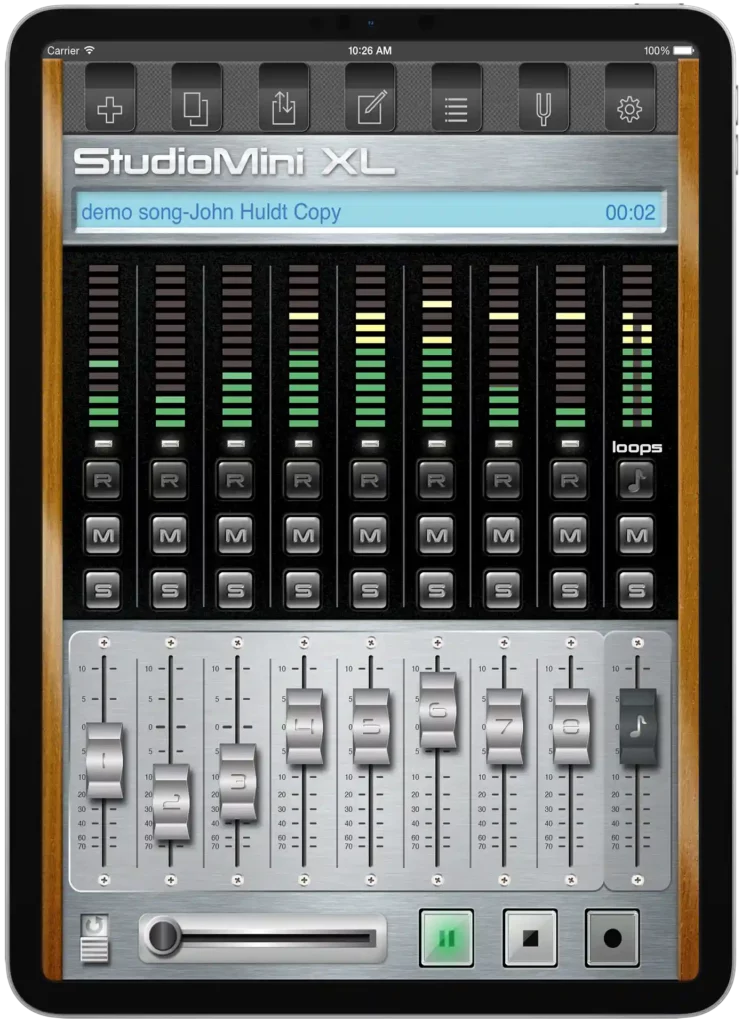 Screenshot of StudioMini XL multitrack recorder app on iPad.