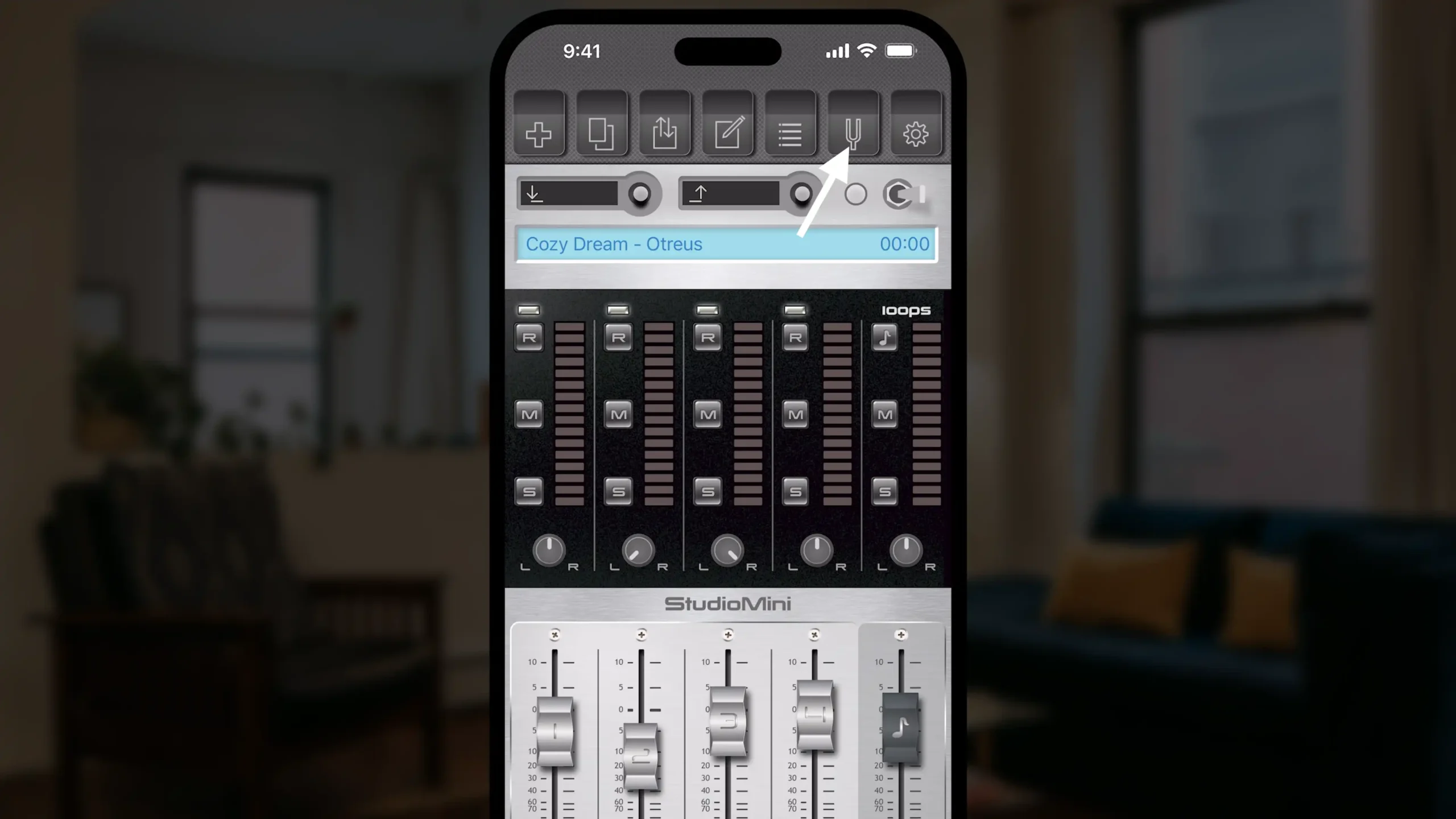 Tuner button - StudioMini app to record music